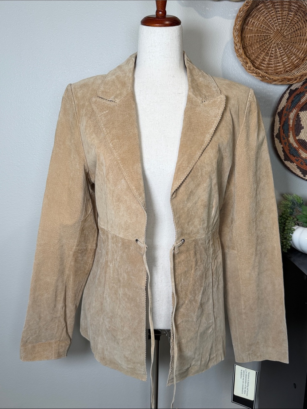 NEW The Buckle Me Jane Tan Leather Coat Tie Waist Size Large